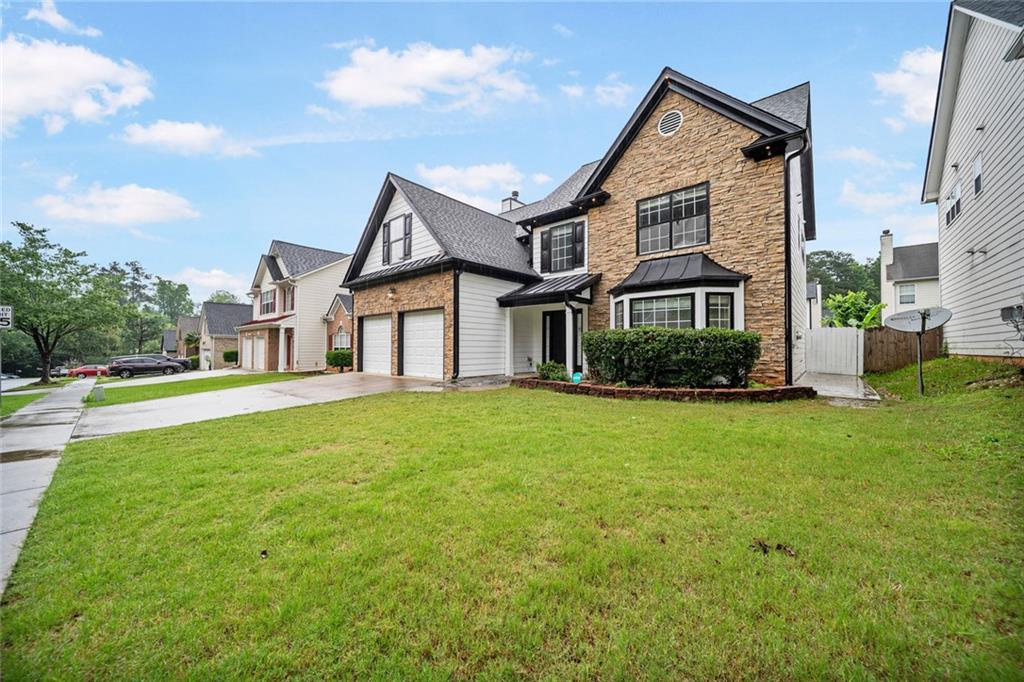 773 Minor Oaks Run, Lilburn, Georgia image 3