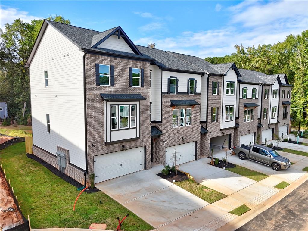 5711 Urban Village Way 28