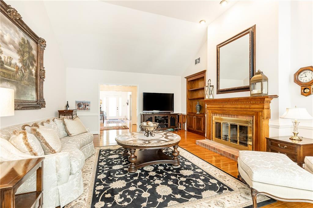 4579 Blakedale Circle, Roswell, Georgia image 15