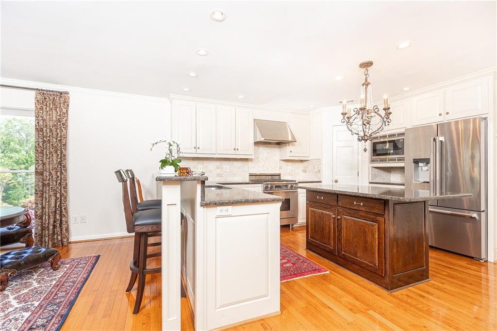 4579 Blakedale Circle, Roswell, Georgia image 7
