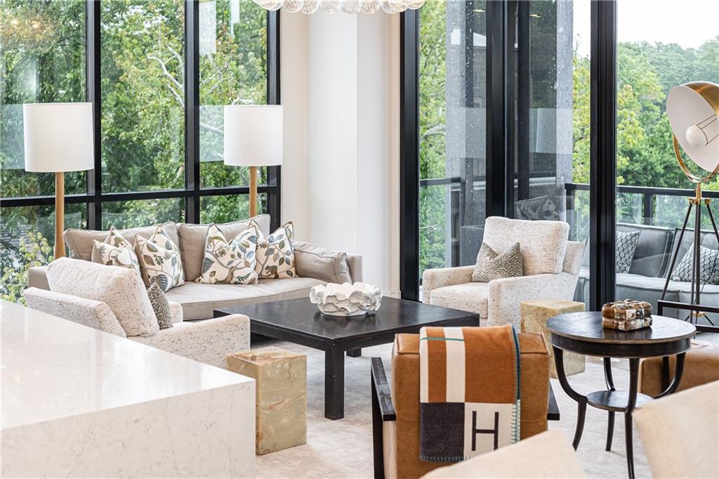 2425 Peachtree Road NE 404