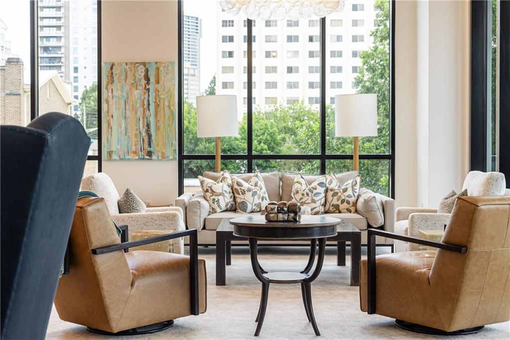 2425 Peachtree Road NE 404