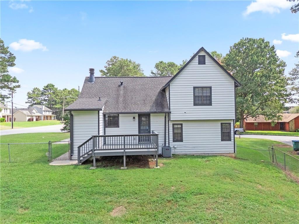 9386 Woodknoll Lane