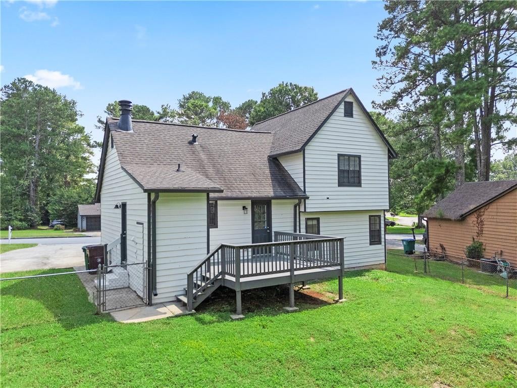 9386 Woodknoll Lane