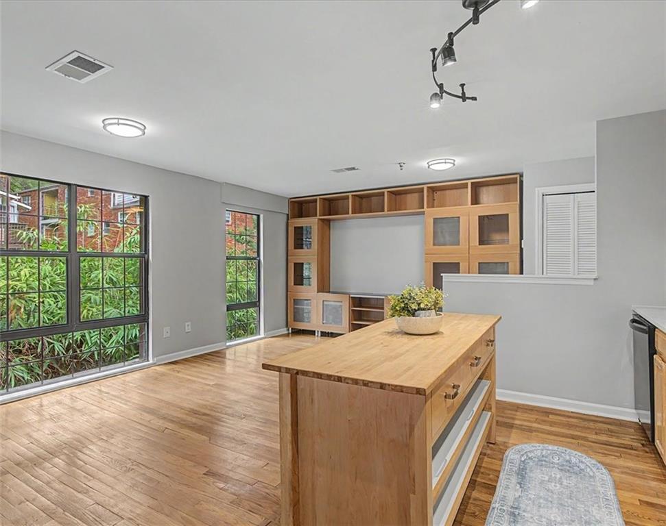 317 8th Street NE 7