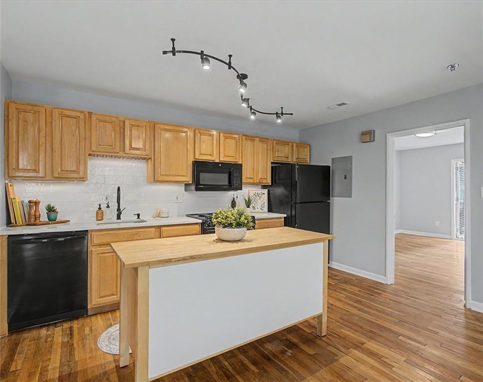 317 8th Street NE 7