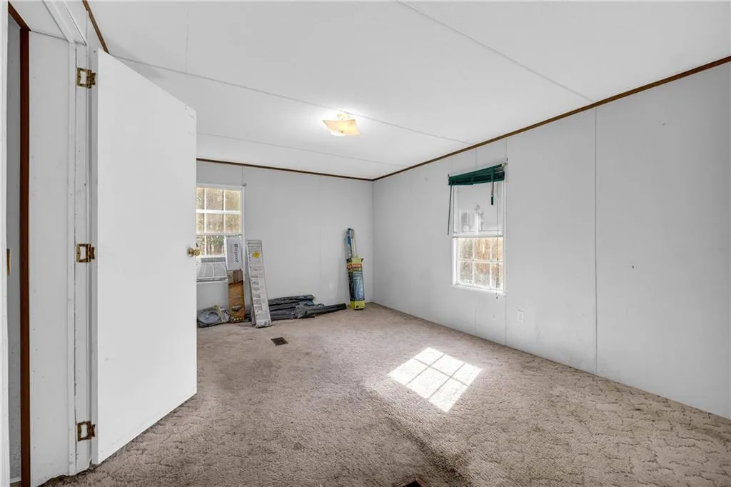 Lavonia, Georgia 30553, United States, 3 Bedrooms Bedrooms, ,2 BathroomsBathrooms,Residential,Active,34475