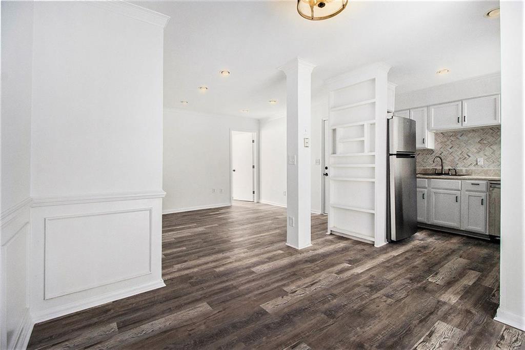 3232 ABBEYWOOD Drive