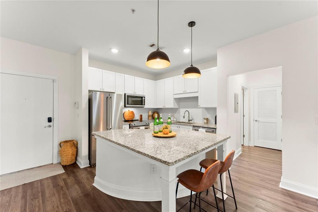 840 United Avenue SE 106