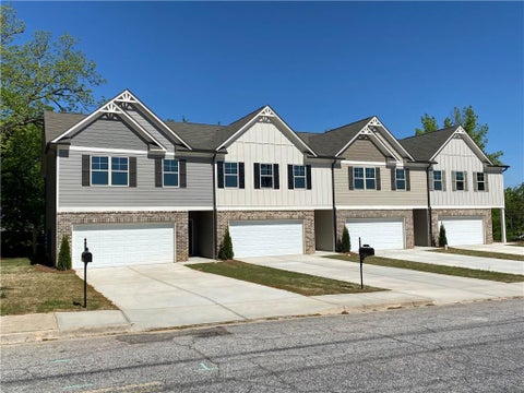 Townhouse For Rent - 9 Richardson Street #C<br/> Barrow County, Winder, GA 30680