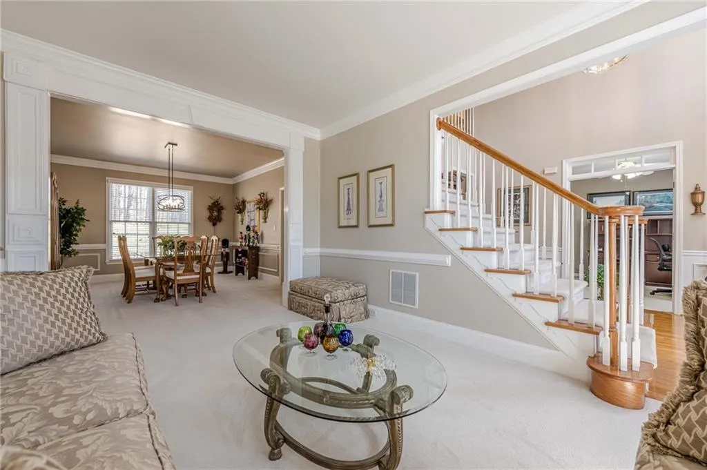 Cumming, Georgia 30028, United States, 5 Bedrooms Bedrooms, ,4 BathroomsBathrooms,Residential,Active,87972