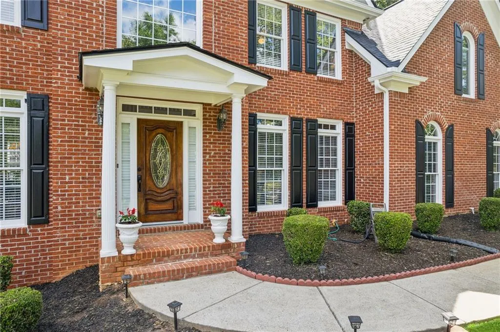 Cumming, Georgia 30028, United States, 5 Bedrooms Bedrooms, ,4 BathroomsBathrooms,Residential,Active,87972