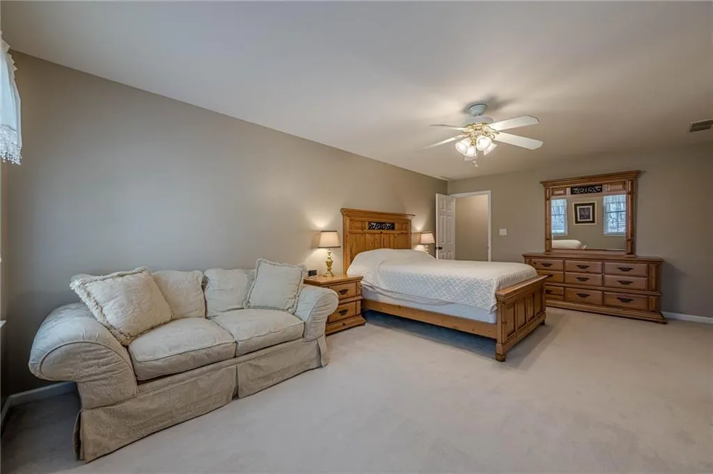 Cumming, Georgia 30028, United States, 5 Bedrooms Bedrooms, ,4 BathroomsBathrooms,Residential,Active,87972