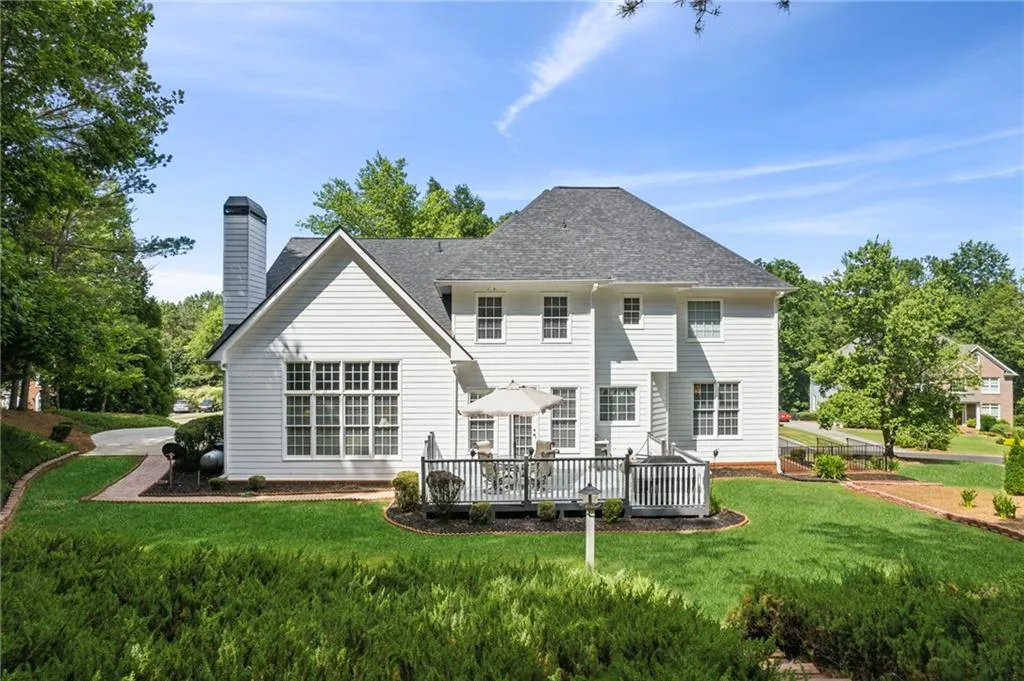 Cumming, Georgia 30028, United States, 5 Bedrooms Bedrooms, ,4 BathroomsBathrooms,Residential,Active,87972