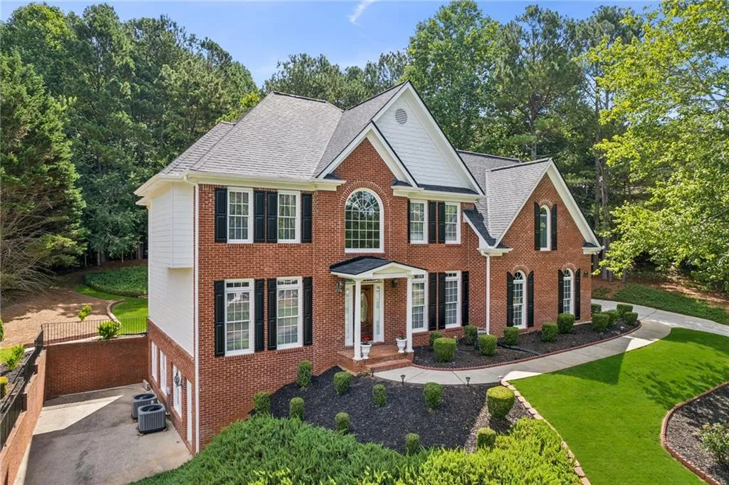 Cumming, Georgia 30028, United States, 5 Bedrooms Bedrooms, ,4 BathroomsBathrooms,Residential,Active,87972