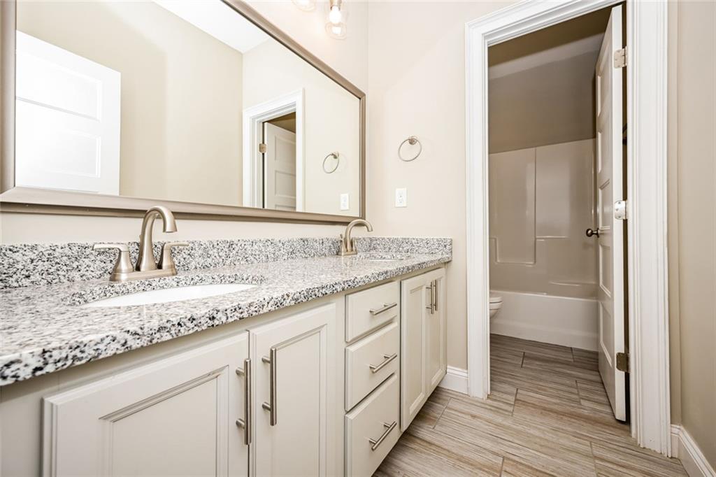 ELLIOTT GROVE PH I - Residential