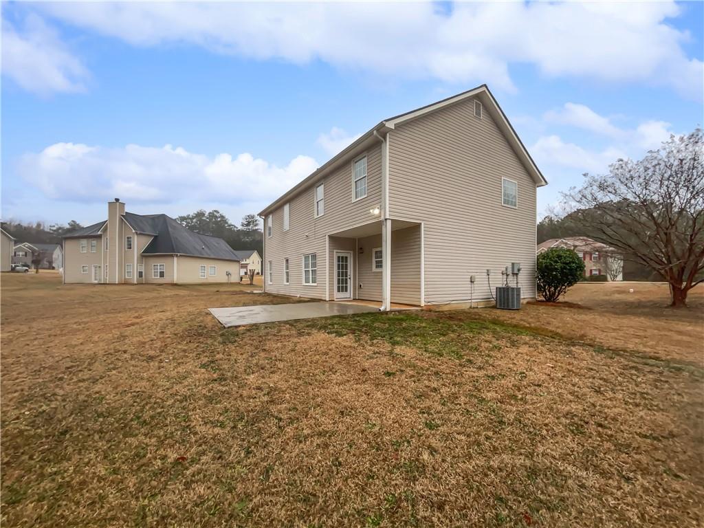 7085 Magnolia Lane, Fairburn, Georgia image 9