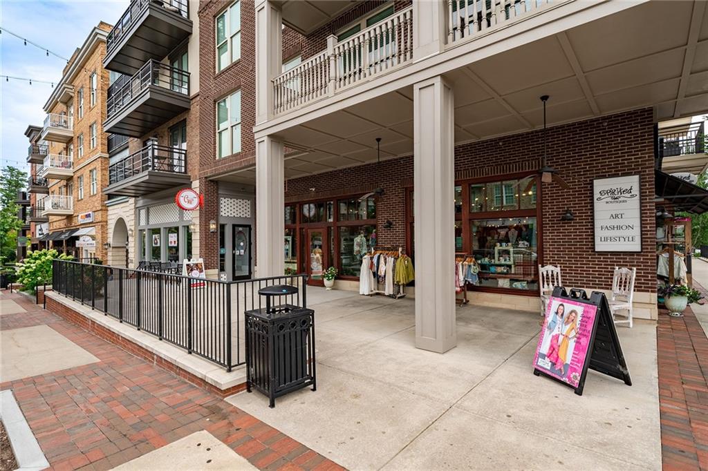 ALCOVY PLACE - Residential