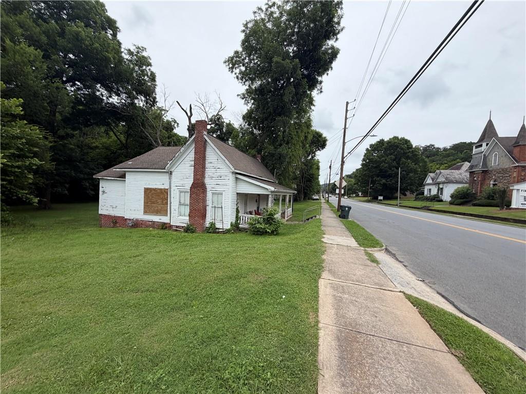 300 E Elm Street
