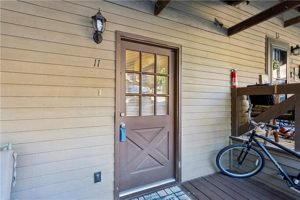 11 Mountain View Court