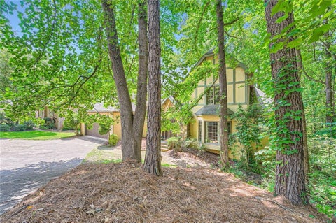 Homes For Sale - 110 Boulder Drive<br/> Roswell, GA 30075
