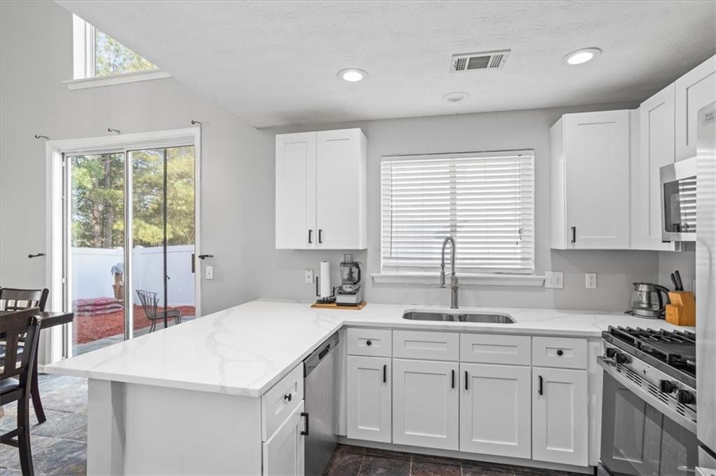 359 Hiawassee Drive, Woodstock, Georgia image 9