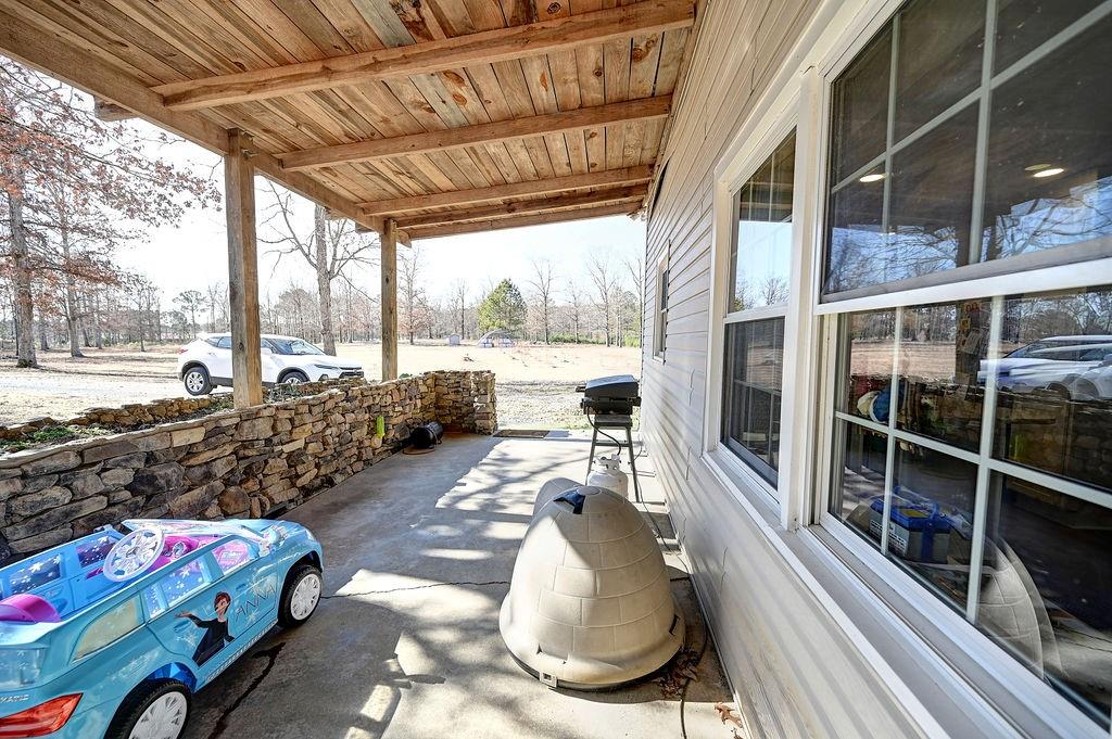 260 Lovers Lane, Armuchee, Georgia image 34