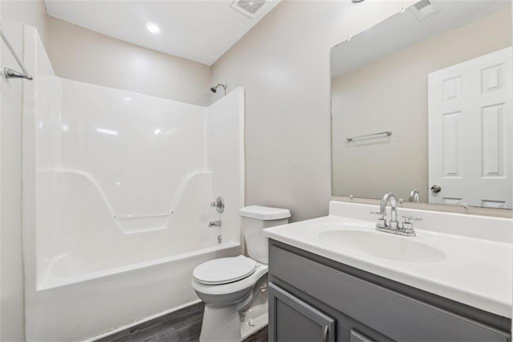 Idlewood Crossing - Residential