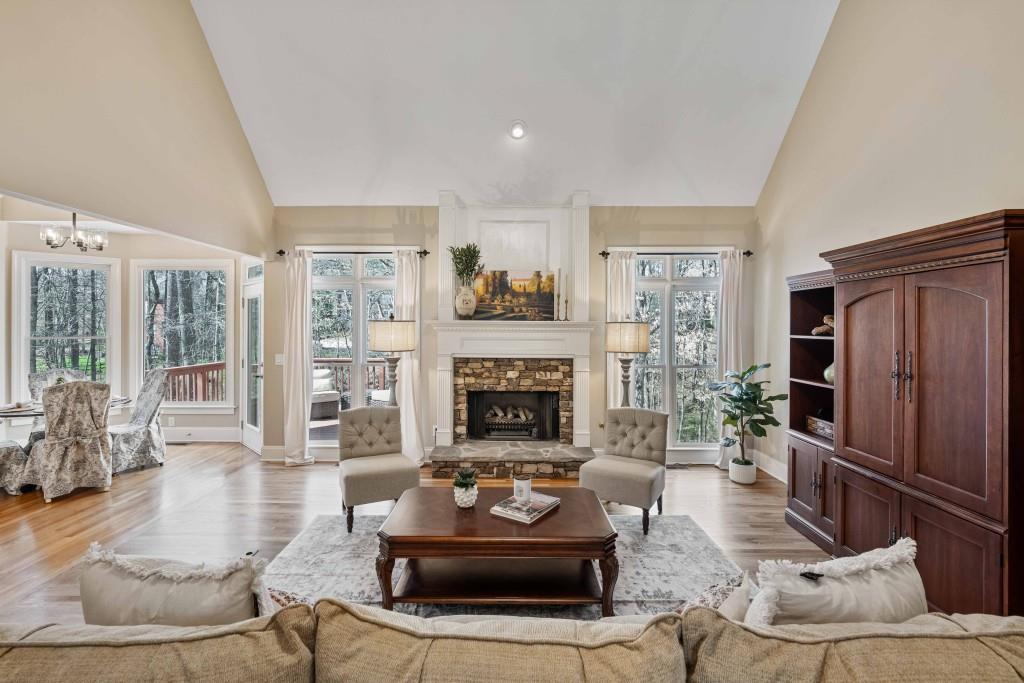 4125 Bridle Ridge Drive, Suwanee, Georgia image 7