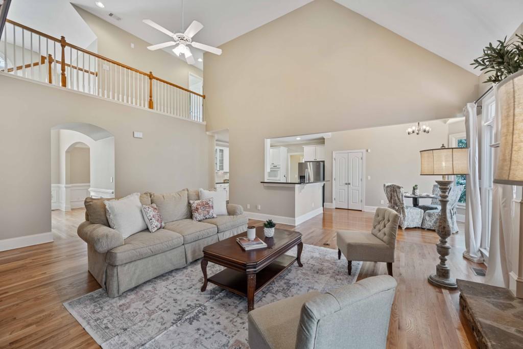 4125 Bridle Ridge Drive, Suwanee, Georgia image 9