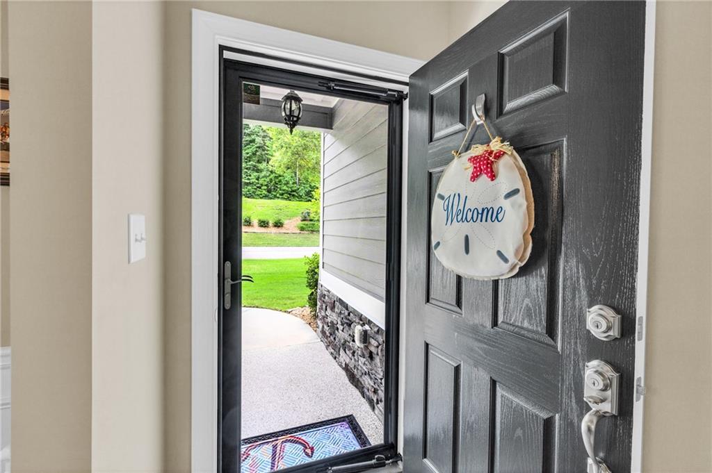 451 Delaware Way, Newnan, Georgia image 8
