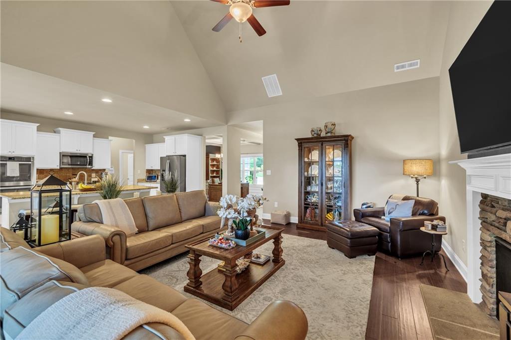 451 Delaware Way, Newnan, Georgia image 17