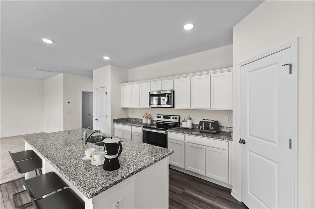 7801 Sudbury Circle