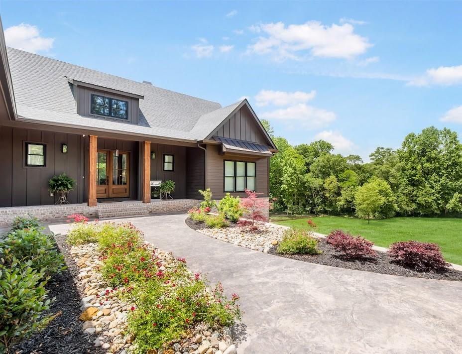 1401 Whooping Creek Road