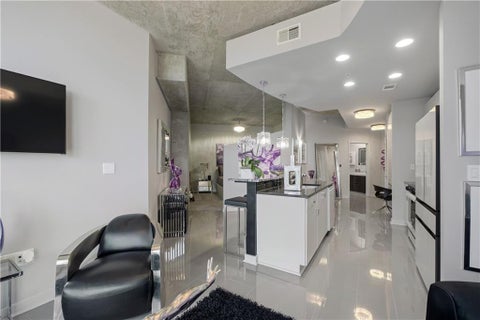 Condo For Sale - 400 W Peachtree Street #2914<br/> Fulton County, Atlanta, GA 30308