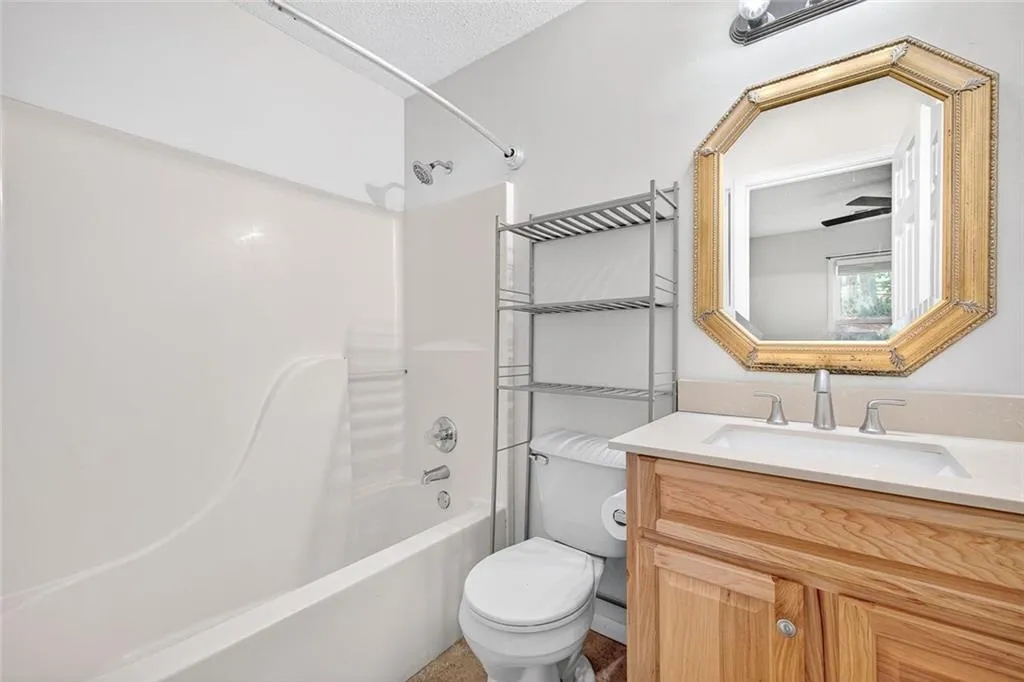 Ball Ground, Georgia 30107, United States, 3 Bedrooms Bedrooms, ,2 BathroomsBathrooms,Residential,Active,232584