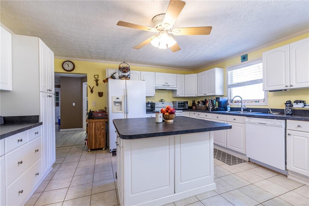 1537 David Lee Street, Acworth, Georgia image 17