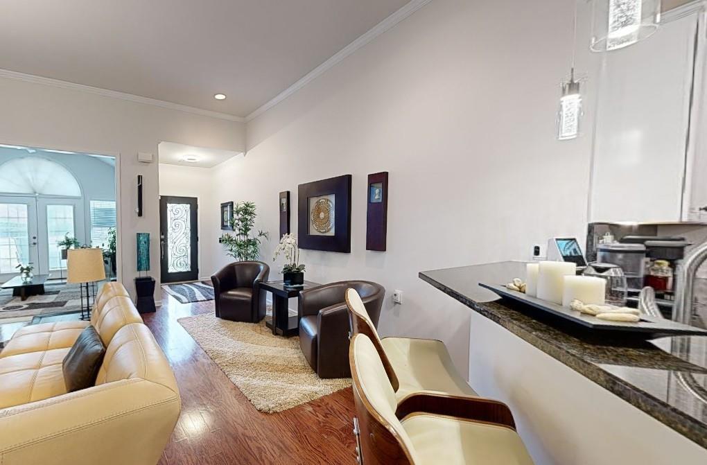 3311 Lindenridge Dr
