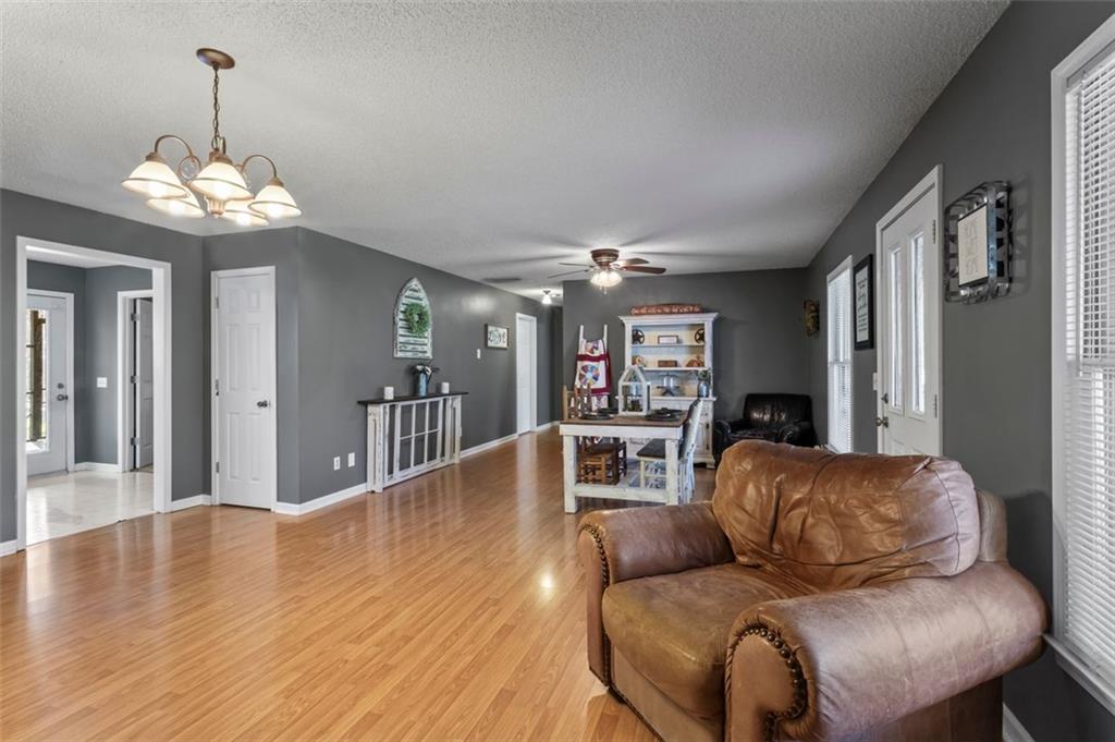 220 Circle Valley Drive, Calhoun, Georgia image 7