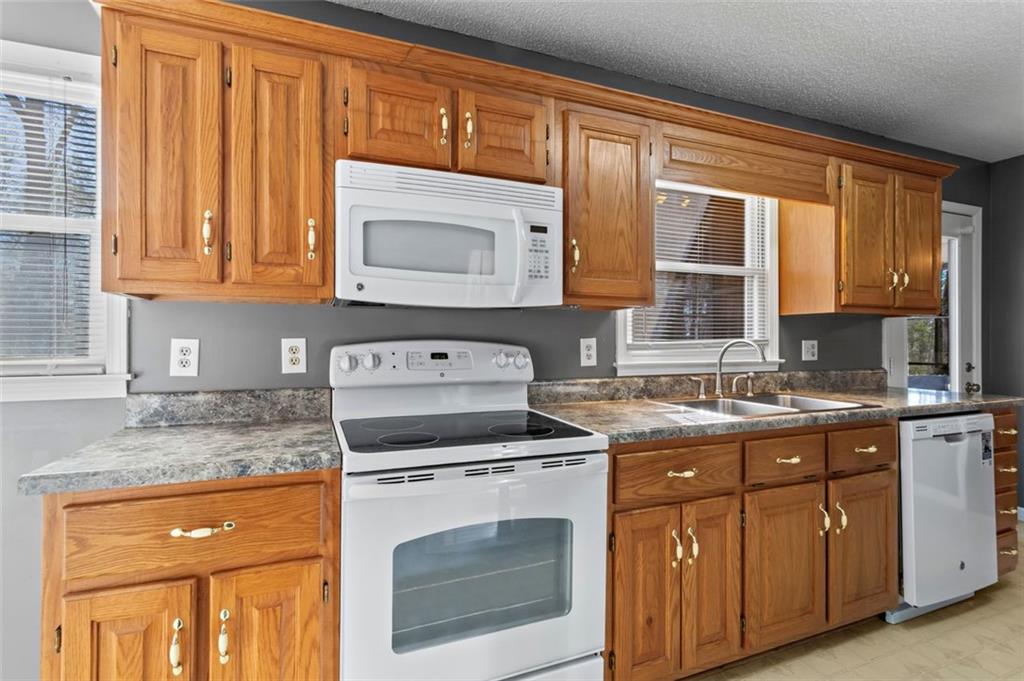 220 Circle Valley Drive, Calhoun, Georgia image 13