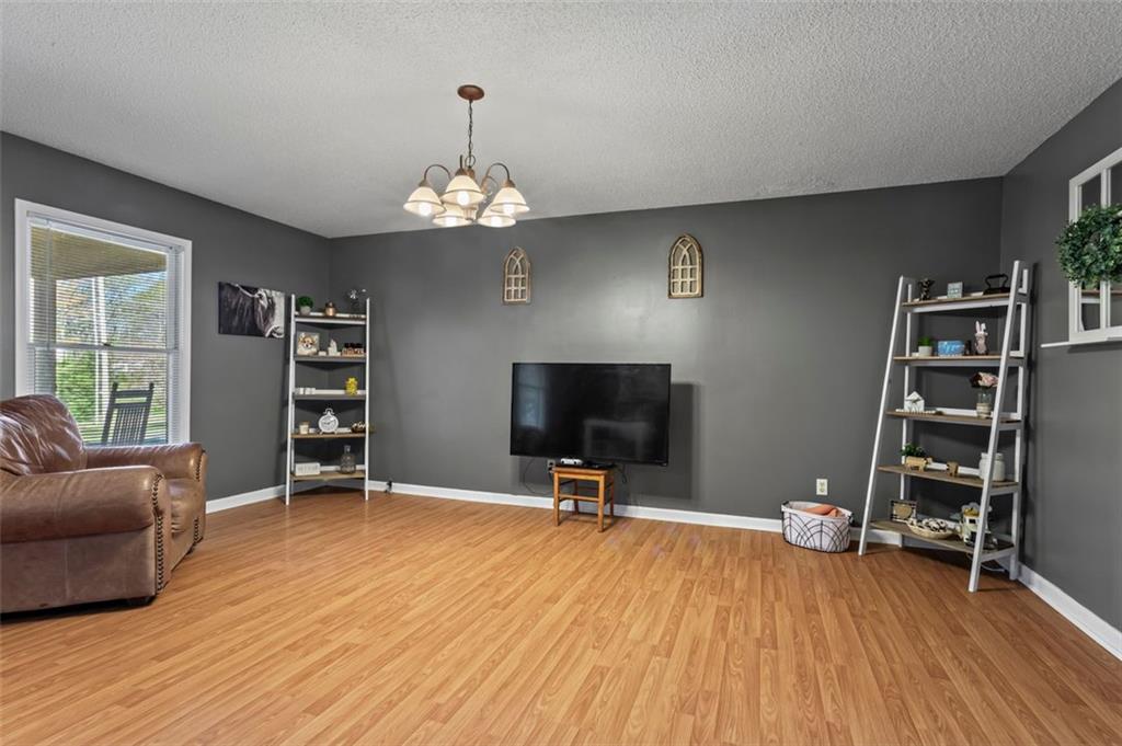 220 Circle Valley Drive, Calhoun, Georgia image 6