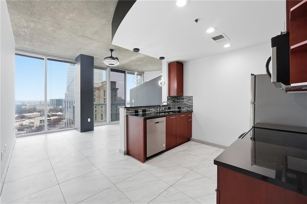 3324 Peachtree Road NE 2008