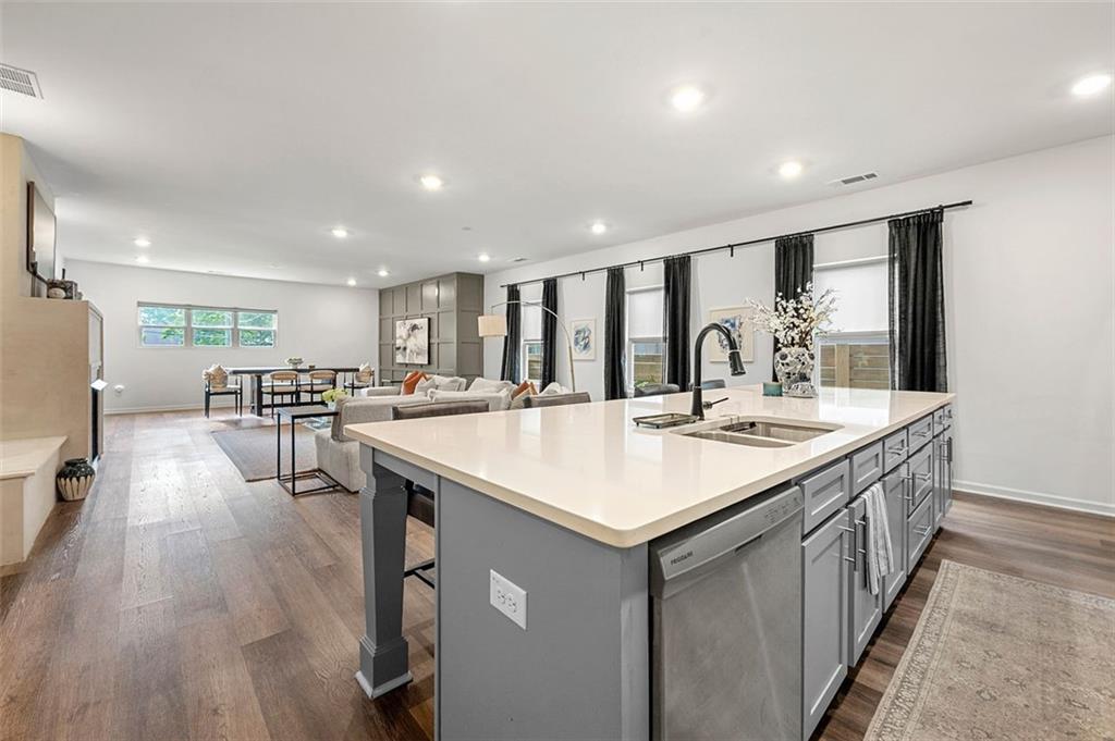 Oakland City - Residential
