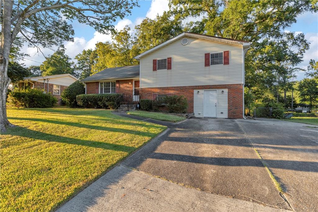 840 Sherwood Drive