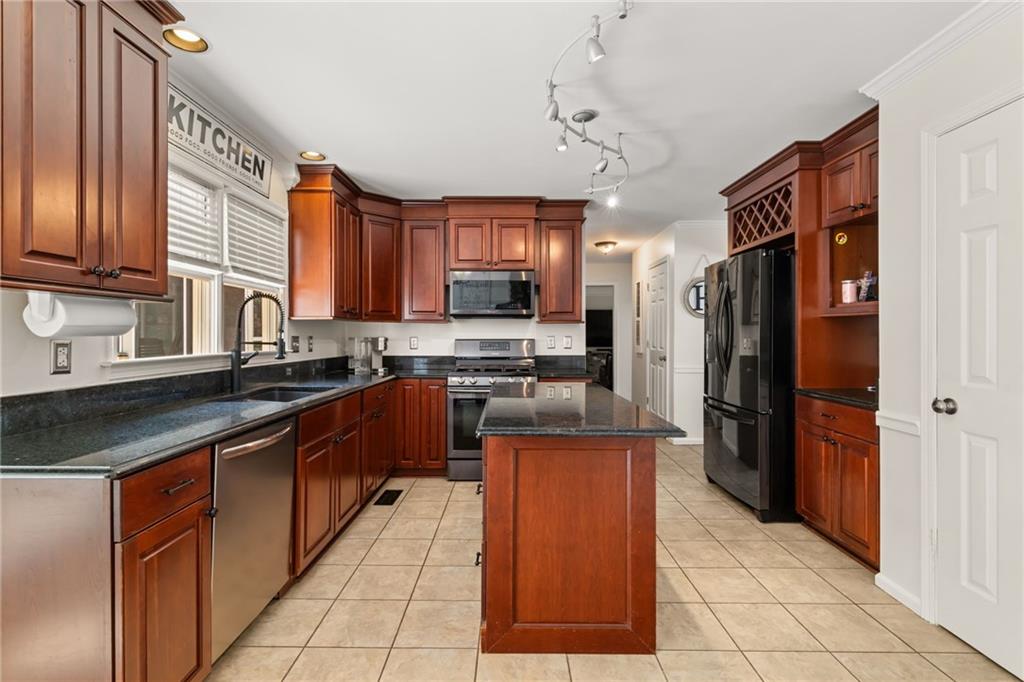 4532 Hosta Court, Acworth, Georgia image 17