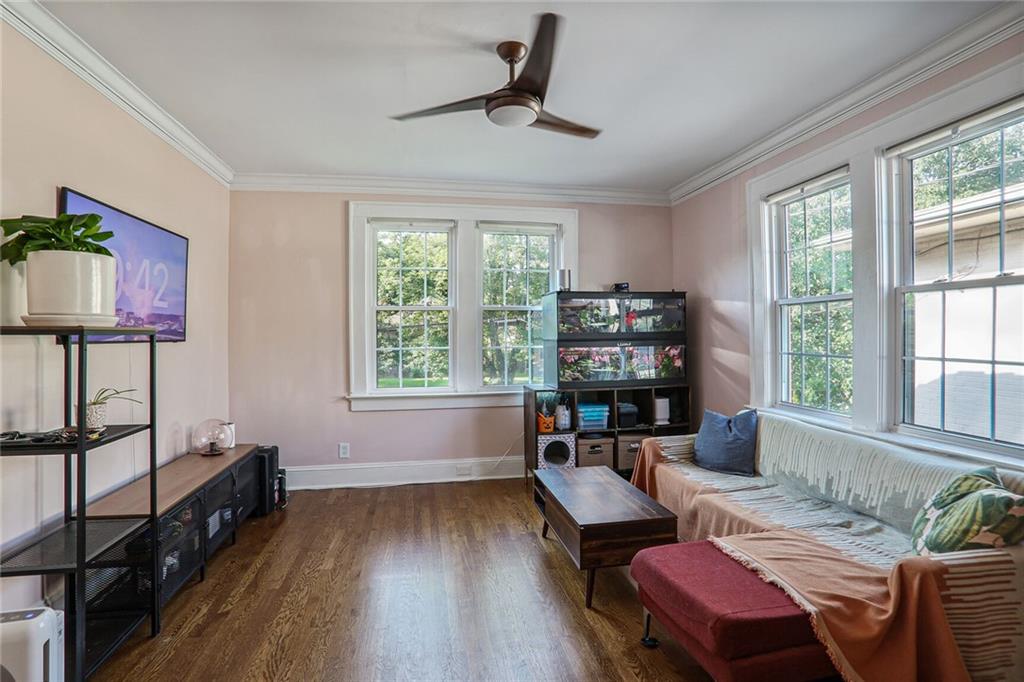 824 Greenwood Avenue NE 8