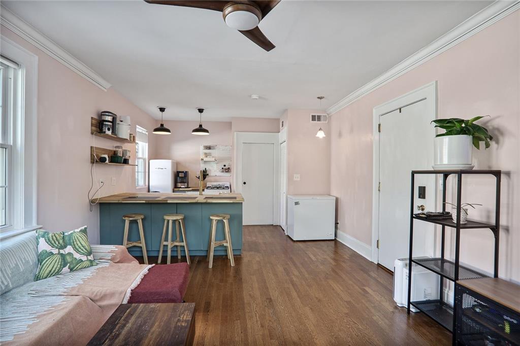 824 Greenwood Avenue NE 8