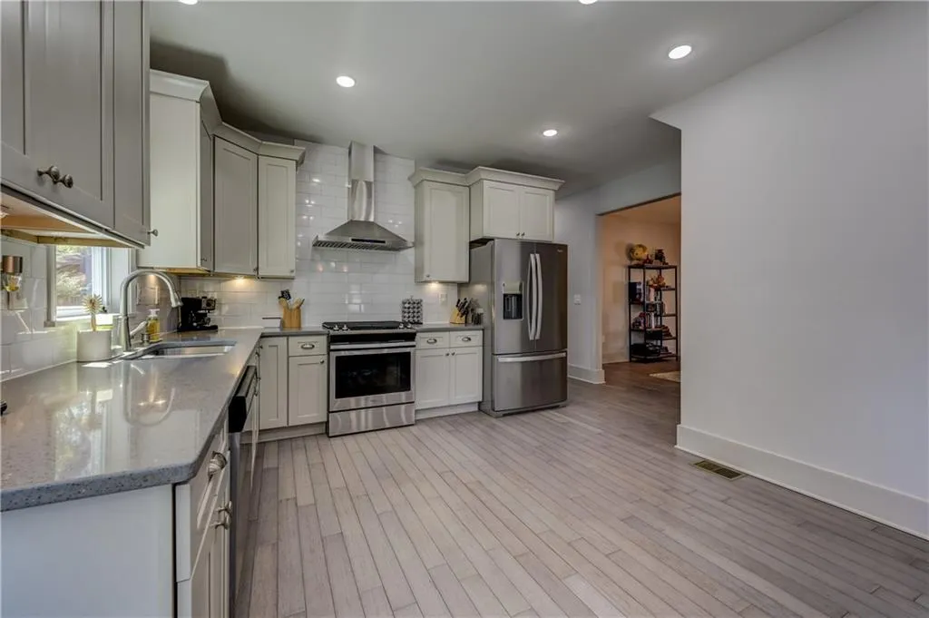 Atlanta, Georgia 30354, United States, 3 Bedrooms Bedrooms, ,3 BathroomsBathrooms,Residential,Active,210092