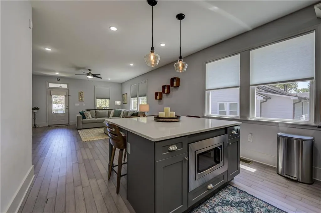 Atlanta, Georgia 30354, United States, 3 Bedrooms Bedrooms, ,3 BathroomsBathrooms,Residential,Active,210092