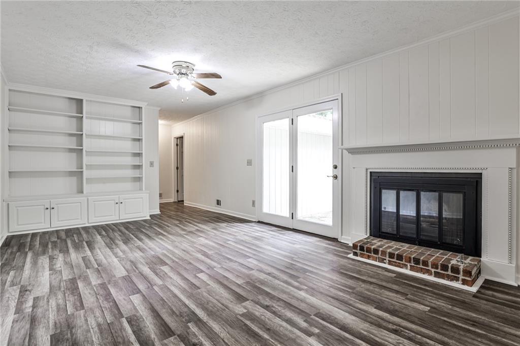 2851 Thornridge Drive